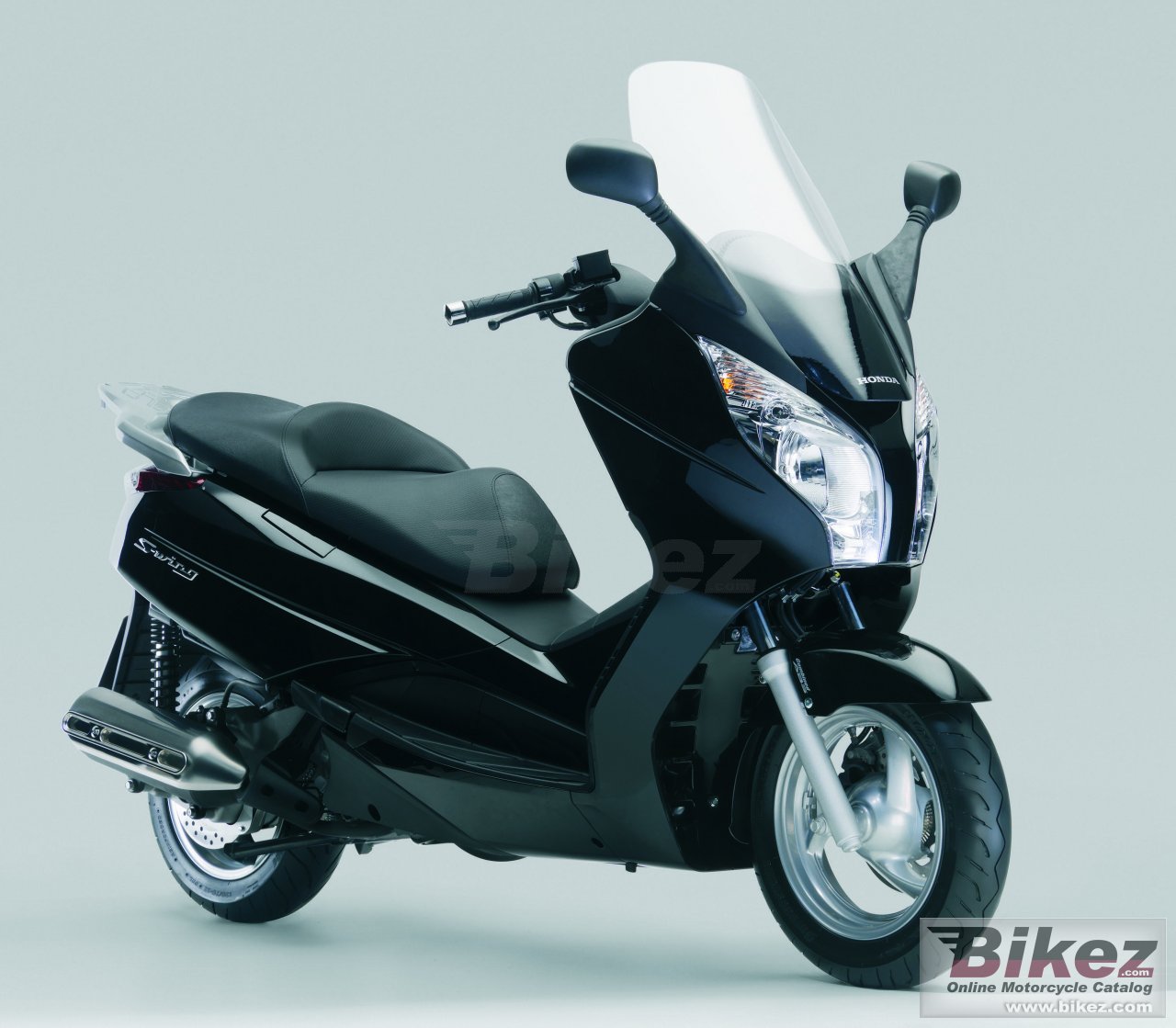 Big Honda s-wing 150 picture and wallpaper from Bikez.com